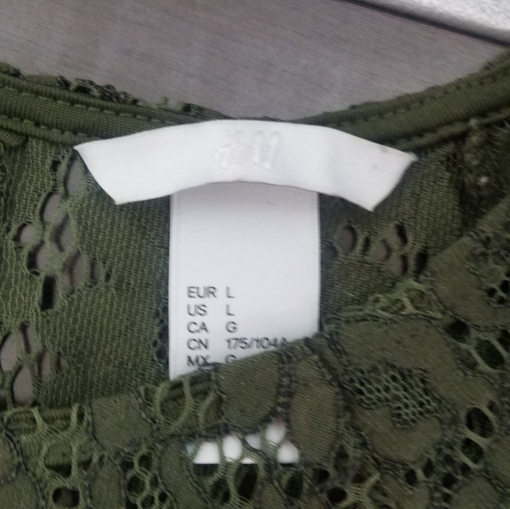 H&m sliver tag shirt